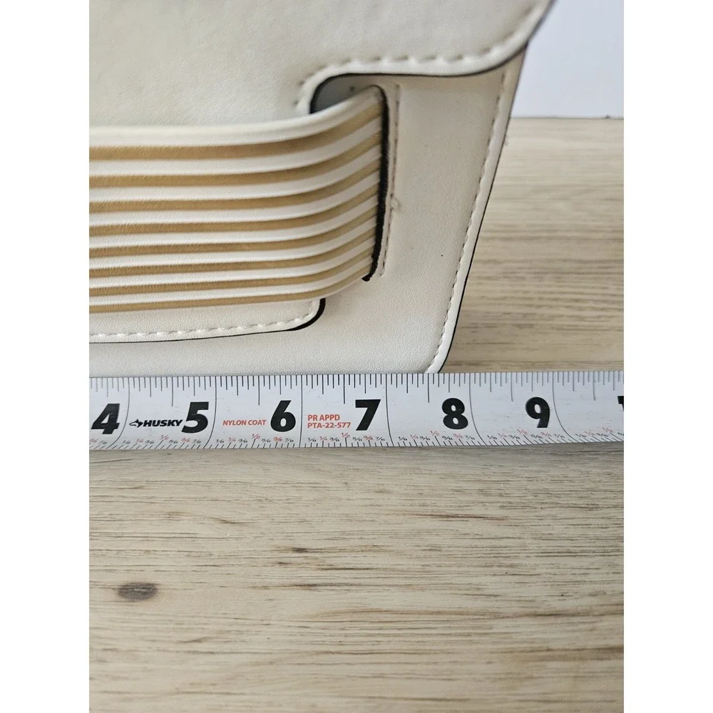 Coquette Old Money Cream White Flap‎ Bag – Minimalist Chic Gold Shoulder Purse